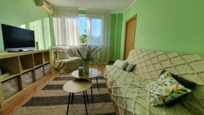 Bohemian City Center Apartment near Neversea Beach